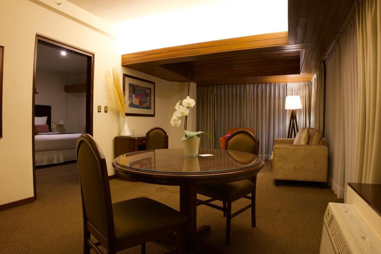 썬더버드 호텔 파르도 리마 외부 사진 A suite at the hotel